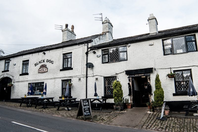 black dog food pub belmont joseph holt