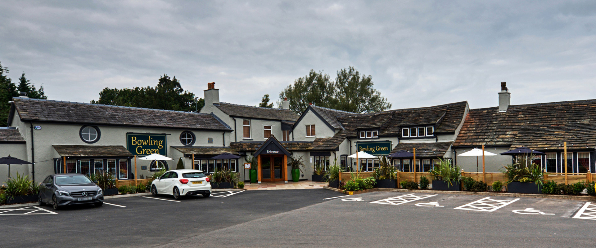 bowling green pub joseph holt in charnock richard chorley