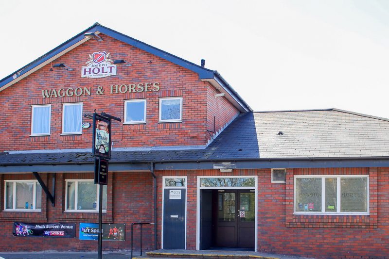 waggon and horses irlams o'th height pub