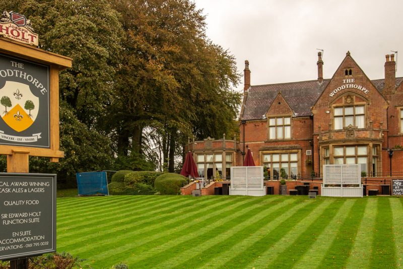 the woodthorpe pub in prestwich large green beer garden