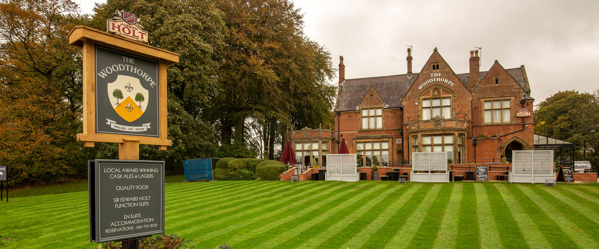 the woodthorpe pub in prestwich large green beer garden