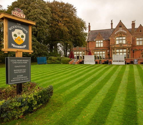 woodthorpe pub in prestwich near heaton park