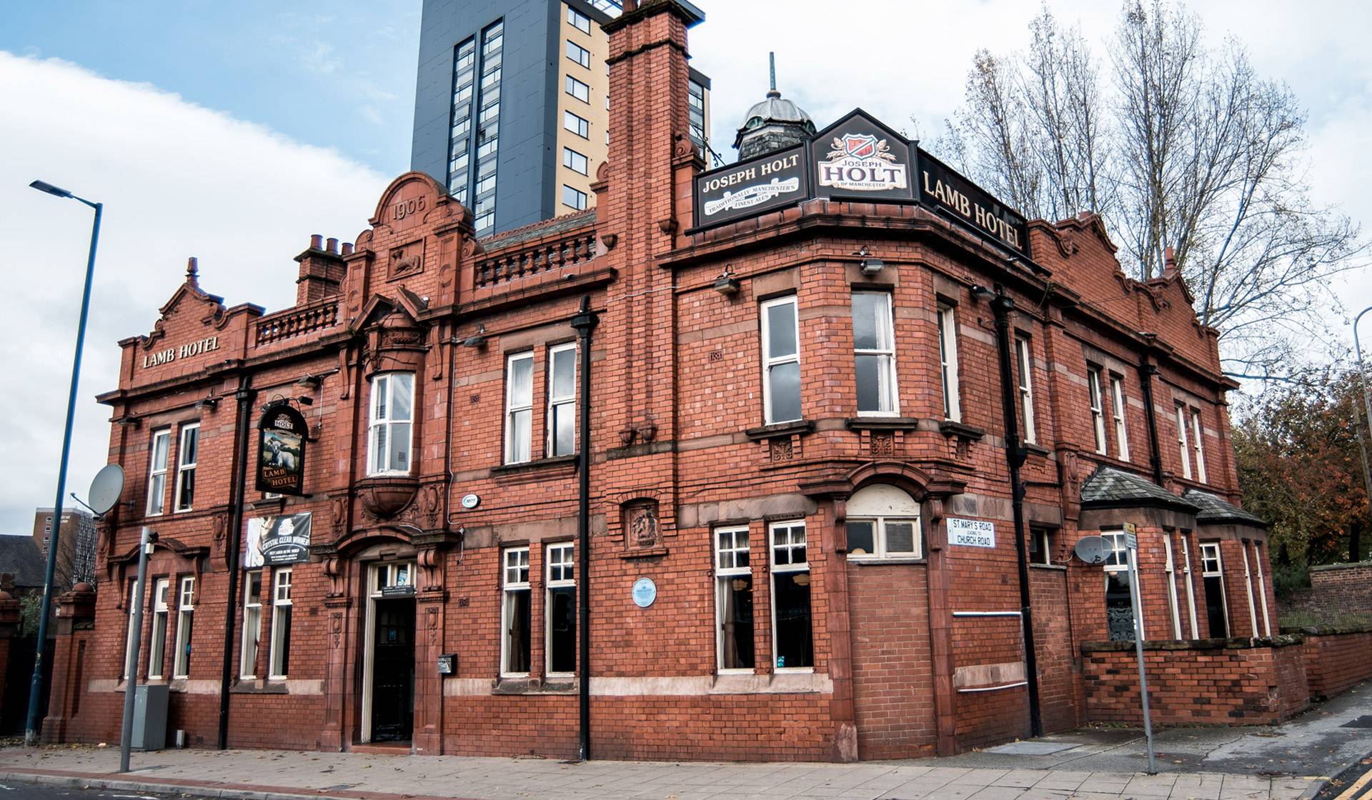 lamb hotel eccles featured pub