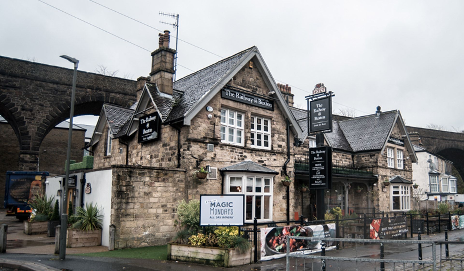 the railway pub in buxton