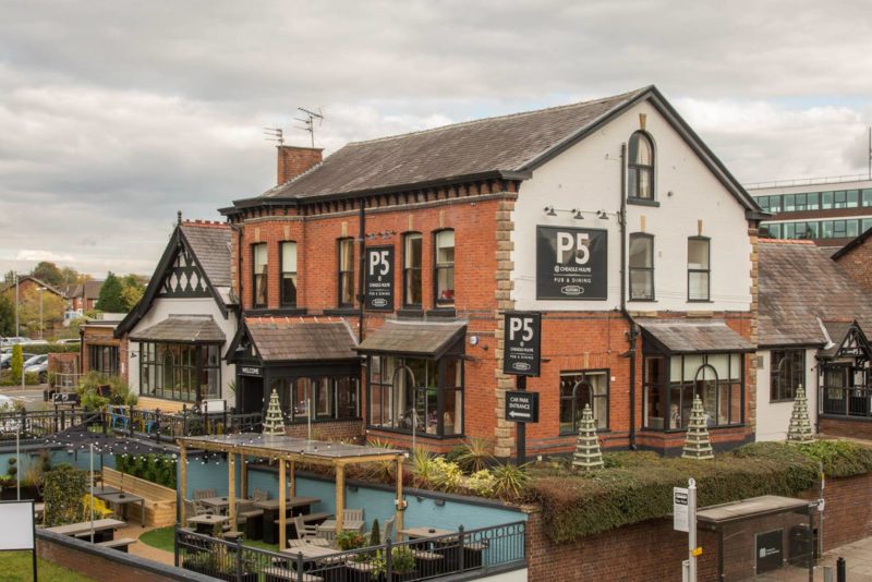 platform five pub in cheadle hulme